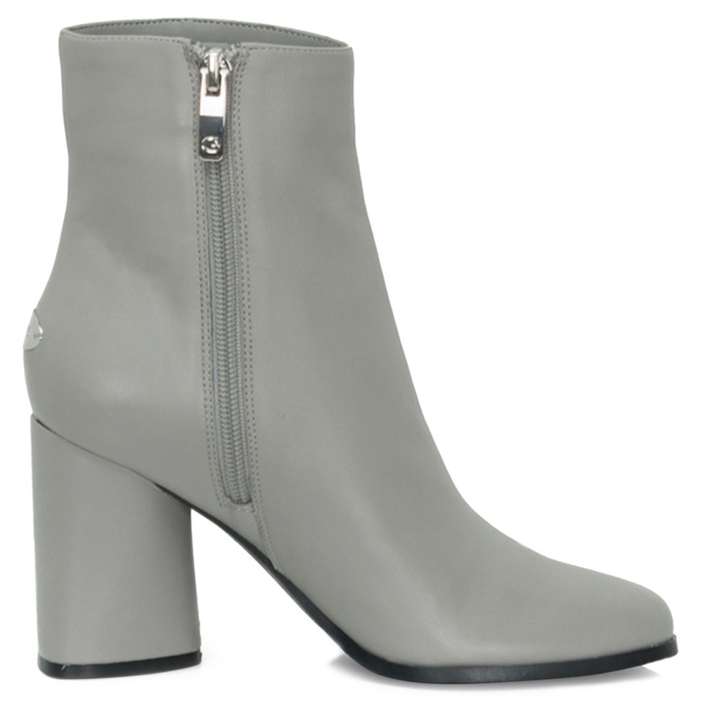 Guess Chatty Leather Booties size 10
